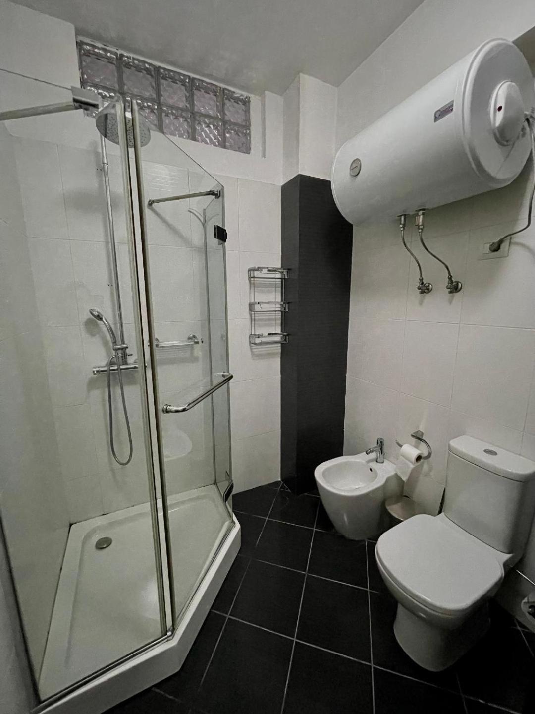Visar Apartments Vlorë 外观 照片