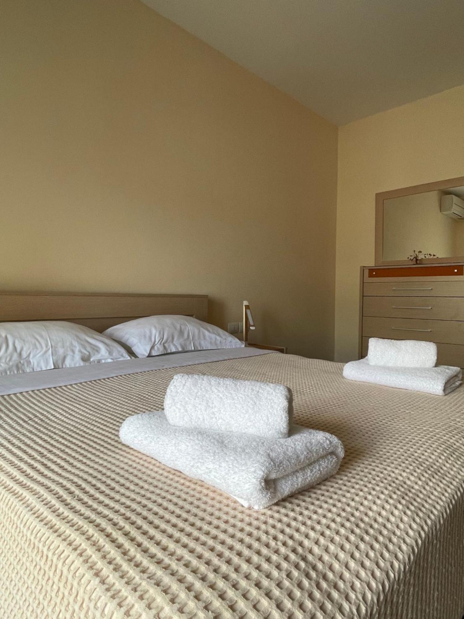 Visar Apartments Vlorë 外观 照片